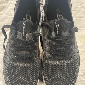 Skechers Sport men’s size 7